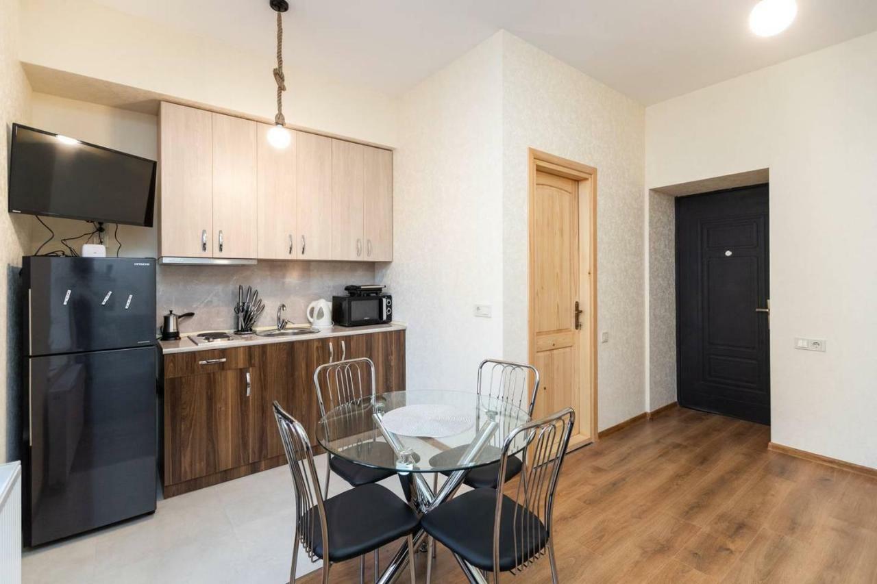 Wehost Stylish Apartment In Old Tbilisi Zewnętrze zdjęcie